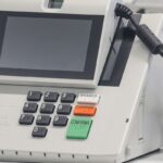 tse-encerra-teste-publico-de-seguranca-das-urnas-eletronicas-para-2026