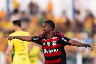flamengo-empata-com-o-mirassol-em-despedida-do-brasileiro,-mas-jovens-se-destacam