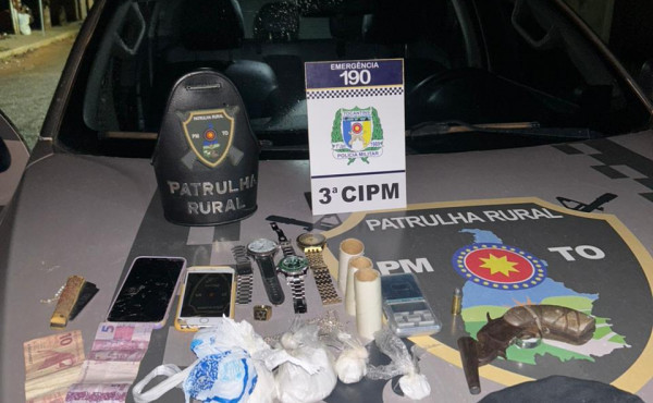 policia-militar-prende-tres-homens-por-trafico-de-drogas-e-porte-ilegal-de-arma-em-campos-lindos