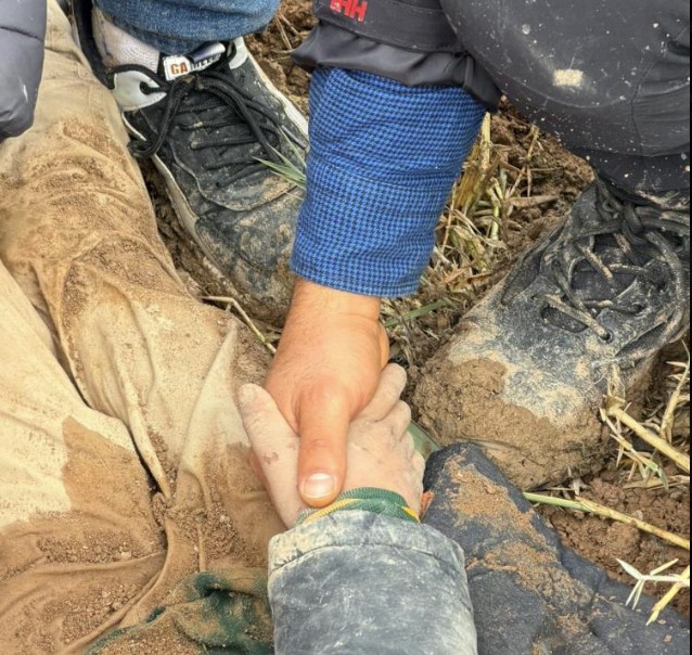 meino-de-10-anos-que-estava-desaparecido-e-encontrado-‘enterrado-vivo’-na-turquia