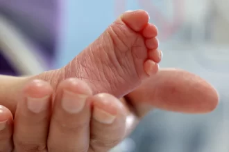 prematuridade:-riscos-e-cuidados-para-maes-e-bebes