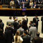 camara-deve-votar-hoje-projeto-que-reduz-penas-dos-condenados-pelo-8/1