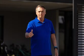defesa-de-bolsonaro-pede-prisao-domiciliar-e-autorizacao-para-realizar-cirurgia-em-hospital