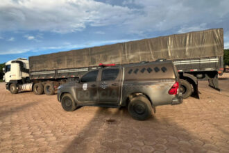 policia-militar-apreende-semirreboque-adulterado-de-r$-170-mil-em-cariri-do-tocantins