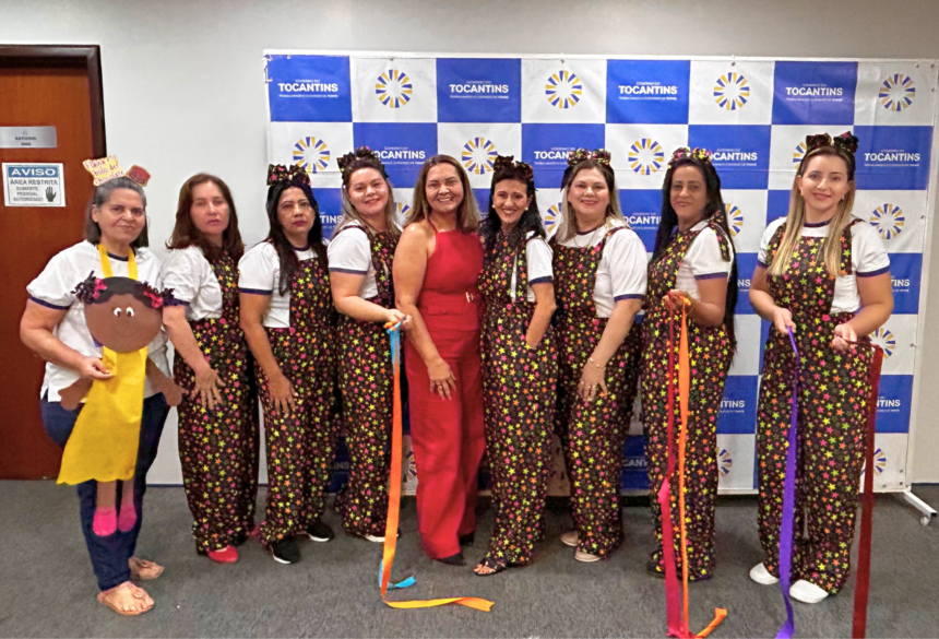 vilmar-parabeniza-cemei-de-colmeia-por-destaque-no-i-seminario-de-boas-praticas-da-educacao-infantil