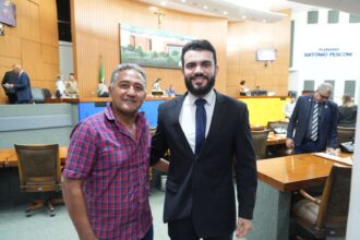 deputado-leo-barbosa-solicita-a-climatizacao-de-escolas-estaduais-em-peixe-to