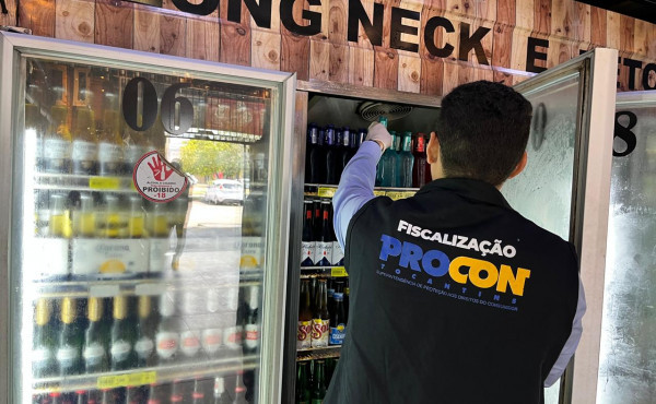 procon-tocantins-apreende-mais-de-1,4-mil-produtos-vencidos-durante-a-operacao-“de-olho-no-copo”