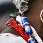 adolescente-e-agredida-por-usar-guia-de-orixa-em-escola-de-mt,-diz-familia