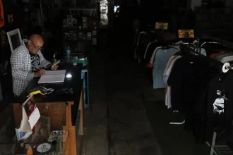 apos-ciclone,-1,3-milhao-de-imoveis-continuam-sem-energia-em-sp