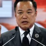 premie-da-tailandia-pede-dissolucao-do-parlamento-e-amplia-crise-politica