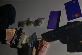 homem-e-preso-por-roubo-a-supermercado-em-nazare