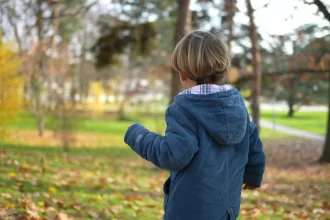 brasileira-acusa-ex-marido-de-levar-filho-para-portugal-em-voo-irregular