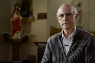 proibido-de-usar-redes,-padre-julio-diz-que-recebeu-ordem-com-‘espirito-de-obediencia’-e-que-missas-online-farao-falta