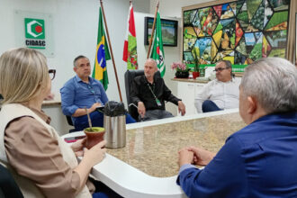 tocantins-avanca-na-rastreabilidade-bovina-e-conhece-sistema-que-e-referencia-em-santa-catarina