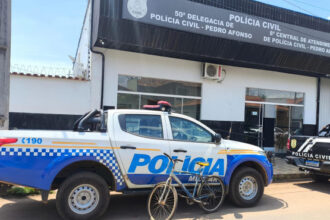 mulher-e-presa-pela-pm-por-furto-em-bom-jesus-do-tocantins