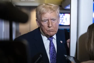 trump-mobiliza-poderio-inedito-contra-maduro