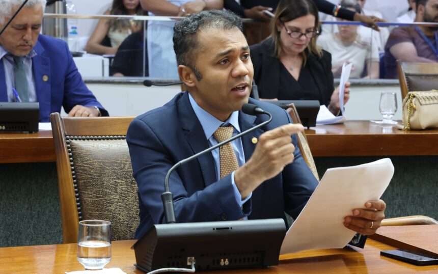 deputados-aprovam-projeto-de-reestruturacao-do-pccs-da-policia-civil