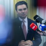 celso-sabino-anuncia-saida-do-ministerio-do-turismo