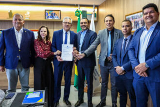 em-brasilia,-governador-wanderlei-barbosa-articula-ampliacao-de-recursos-do-sus-no-tocantins