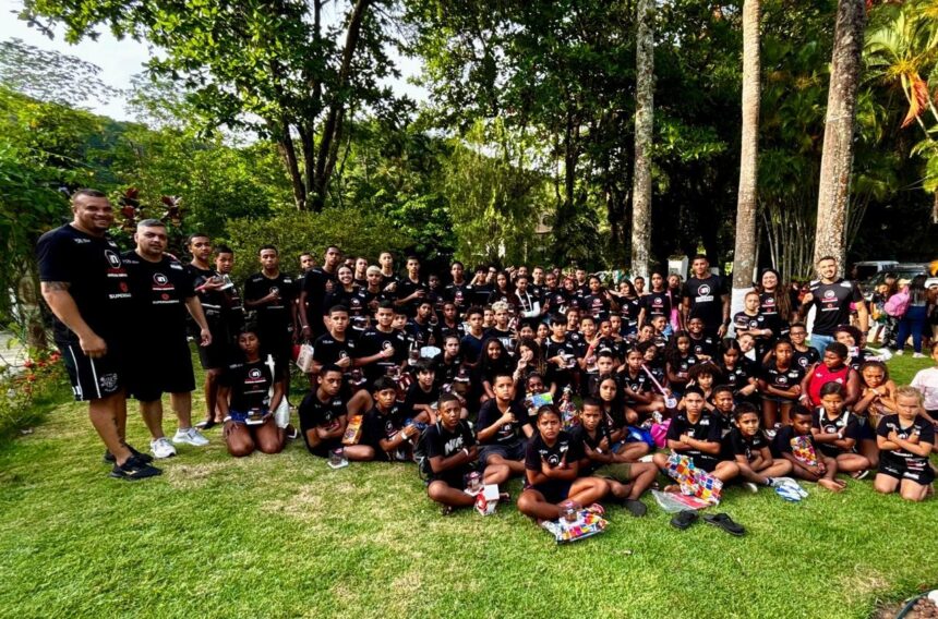 instituto-irmaos-nogueira-realiza-confraternizacao-de-natal-para-mais-de-250-alunos-no-rio