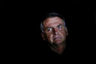 pericia-da-policia-federal-conclui-que-bolsonaro-tem-hernia-e-precisa-de-cirurgia-‘o-mais-breve-possivel’