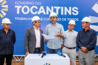 governador-wanderlei-barbosa-retoma-mais-de-100-obras,-anuncia-beneficios-para-os-servidores-e-entrega-7-mil-cartoes-alimento