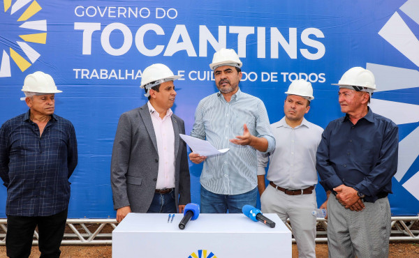 governador-wanderlei-barbosa-retoma-mais-de-100-obras,-anuncia-beneficios-para-os-servidores-e-entrega-7-mil-cartoes-alimento