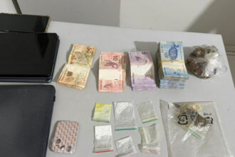 operacao-po-na-regua:-em-palmeirante,-policia-civil-apreende-drogas,-arma-de-fogo-e-captura-duas-pessoas-por-trafico-de-drogas