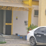 homem-e-detido-apos-quebrar-porta-de-entrada-da-60a-dp-e-vidros-de-viaturas