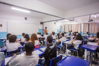 mais-de-tres-mil-professores-da-rede-municipal-do-rio-sao-premiados-pelo-mec