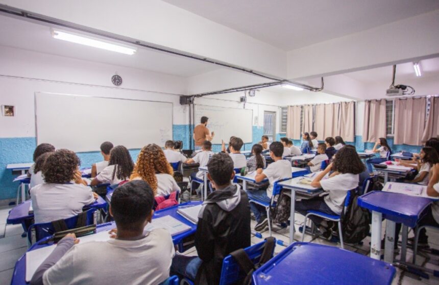 mais-de-tres-mil-professores-da-rede-municipal-do-rio-sao-premiados-pelo-mec