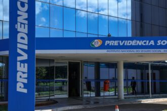 agu-cobra-na-justica-mais-r$-135-milhoes-ligados-a-desvios-no-inss