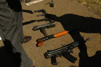 ataque-a-tiros-deixa-mortos-e-feridos-na-africa-do-sul