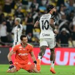 vasco-vai-ao-limite-e-para-na-eficacia-e-na-eficiencia-do-corinthians-de-dorival-junior