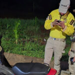 agentes-de-transito-do-detran/to-apreendem-motocicleta-roubada,-com-placa-adulterada,-conduzida-por-motorista-nao-habilitado