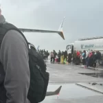 aviao-bate-em-caminhao-de-combustivel-e-e-evacuado-na-escocia