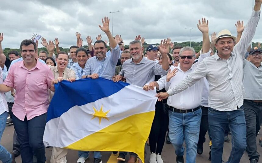 amelio-cayres-participa-da-entrega-da-nova-ponte-jk-e-de-posto-fiscal-em-aguiarnopolis