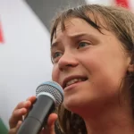 greta-thunberg-e-presa-no-reino-unido-durante-protesto-pro-palestina