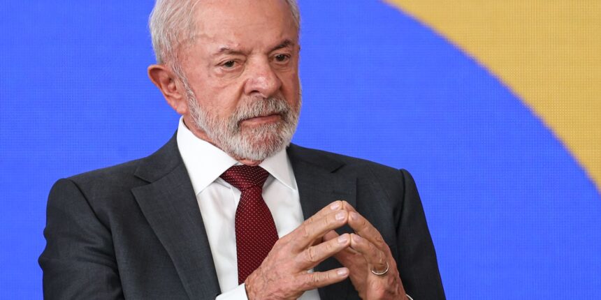 balanco:-lula-comemora-mudanca-no-imposto-de-renda-e-queda-da-inflacao