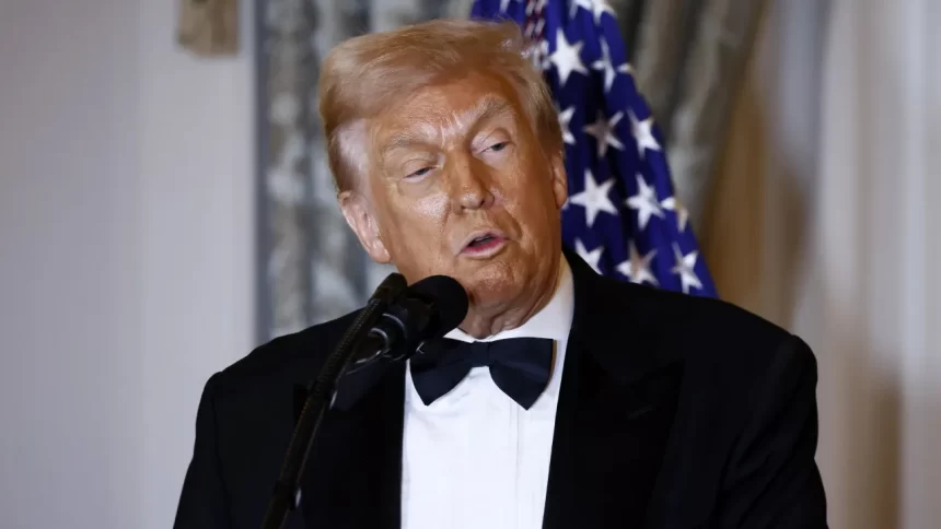 trump-se-manifesta-pela-1a-vez-sobre-divulgacao-de-novos-arquivos-de-epstein