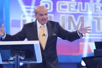 apos-vender-acoes,-marcelo-de-carvalho-seguira-no-ar-como-apresentador-da-redetv!