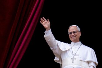 papa-leao-xiv-defende-paz-desarmada-espelhada-em-luta-de-cristo