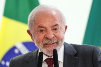 lula-quer-expulsao-de-servidor-que-agrediu-mulher-e-crianca-no-df