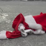 policia-israelense-prende-palestino-vestido-de-papai-noel-em-festa-de-natal