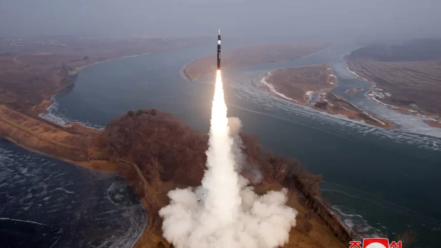 kim-jong-un-quer-aumentar-producao-de-misseis-em-2026