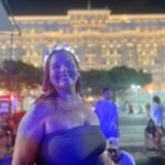 turista-passa-24h-na-praia-e-troca-de-roupa-em-frente-ao-copacabana-palace-para-aproveitar-a-virada