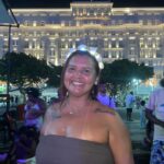 arcos-luminosos-sao-a-sensacao-do-look-de-reveillon-2026-em-copacabana