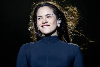 dj,-funkeira-e-cervejeira:-confira-como-rosalia-tem-curtido-o-fim-de-ano-no-rio-de-janeiro