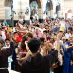 fieis-lotam-basilica-de-sao-sebastiao-para-bencao-dos-capuchinhos
