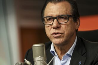 ministro-diz-que-“ha-condicoes”-para-aprovacao-de-fim-da-escala-6×1